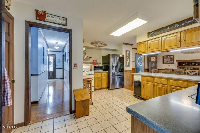 309 Armstrong Drive, Church Hill, TN 37642