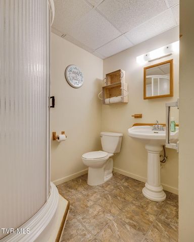 309 Armstrong Drive, Church Hill, TN 37642