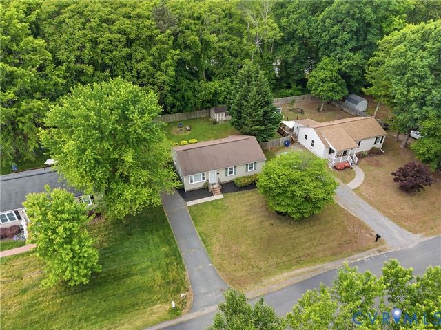 7027 Poteet Ln, Mechanicsville, VA 23111
