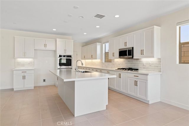 74356 Nichols Drive, Palm Desert, CA 92211