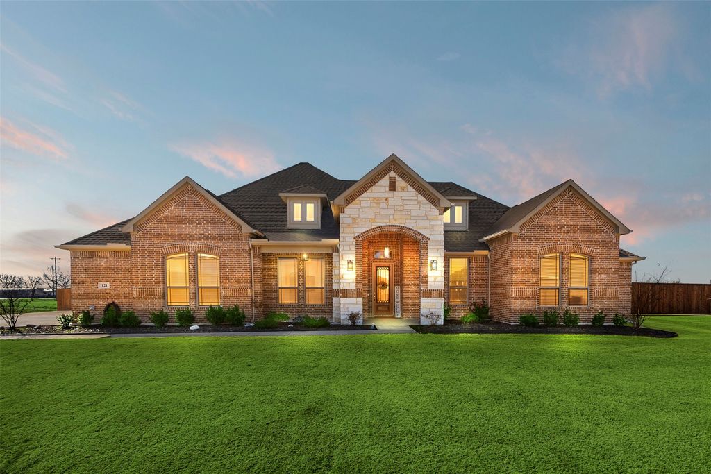 121 Muscogee Drive, Waxahachie, TX 75165