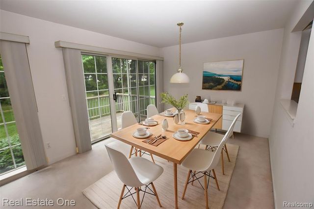 555 Winwood Court, Walled Lake, MI 48390