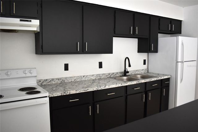 912 PINE AVENUE, Sanford, FL 32771