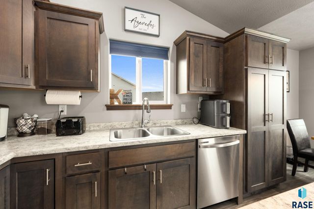 503 Miah St Street, Harrisburg, SD 57032