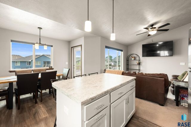 503 Miah St Street, Harrisburg, SD 57032