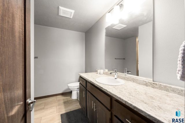 503 Miah St Street, Harrisburg, SD 57032