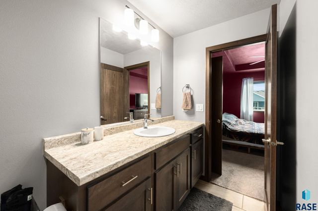 503 Miah St Street, Harrisburg, SD 57032
