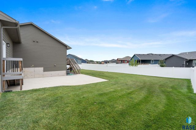 503 Miah St Street, Harrisburg, SD 57032