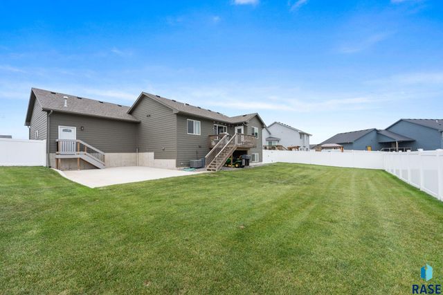 503 Miah St Street, Harrisburg, SD 57032