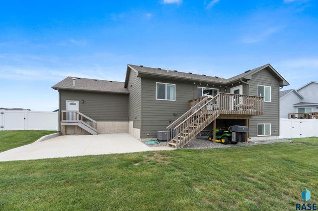 503 Miah St Street, Harrisburg, SD 57032