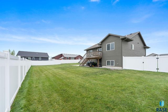 503 Miah St Street, Harrisburg, SD 57032