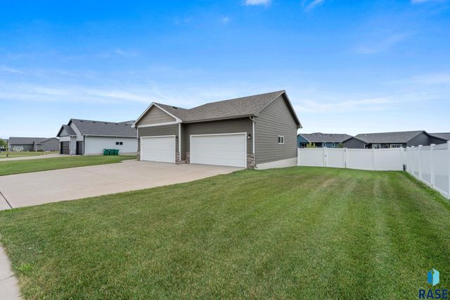 503 Miah St Street, Harrisburg, SD 57032