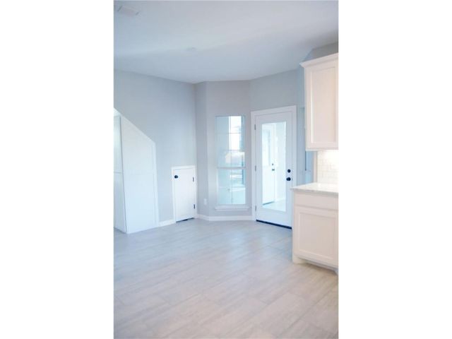 923 Felicia Lane, Arlington, TX 76017