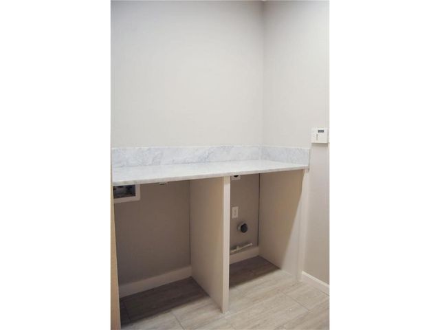 923 Felicia Lane, Arlington, TX 76017