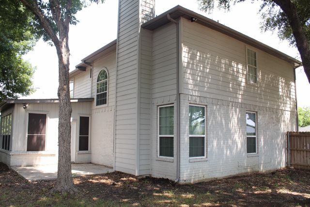 923 Felicia Lane, Arlington, TX 76017