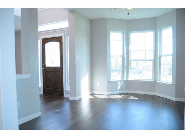 923 Felicia Lane, Arlington, TX 76017