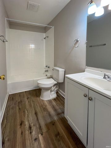 1410 E Jefferson Street, Franklin, IN 46131