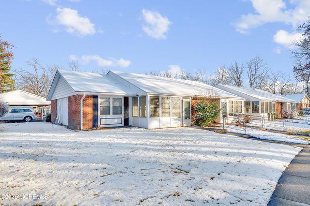 51A Cambridge Court, Lakewood, NJ 08701