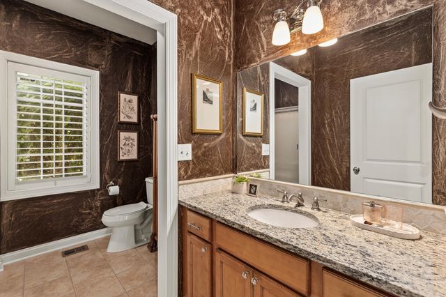 4115 140th Street, Urbandale, IA 50323