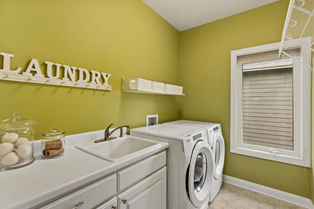 4115 140th Street, Urbandale, IA 50323