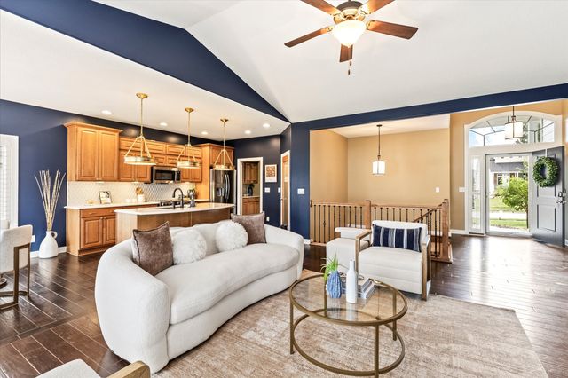 4115 140th Street, Urbandale, IA 50323