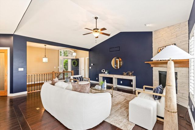 4115 140th Street, Urbandale, IA 50323