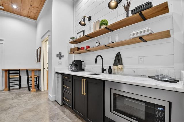 819 Hap Holt Road, Ellijay, GA 30540