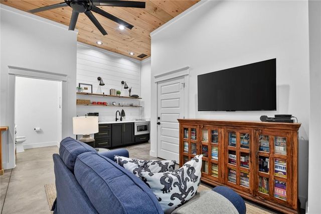 819 Hap Holt Road, Ellijay, GA 30540