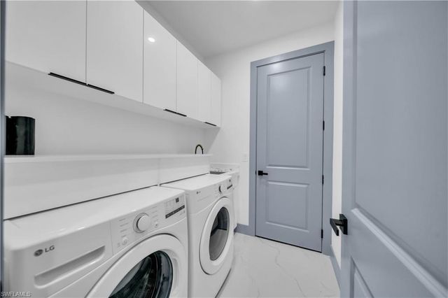 2304 SW 20th ST, Cape Coral, FL 33991