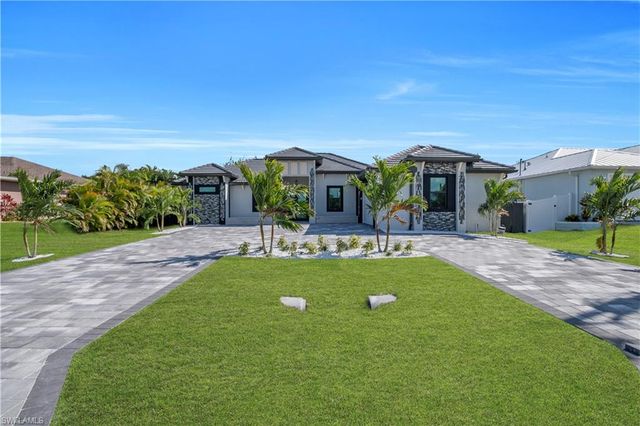 2304 SW 20th ST, Cape Coral, FL 33991