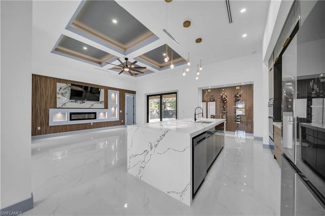 2304 SW 20th ST, Cape Coral, FL 33991