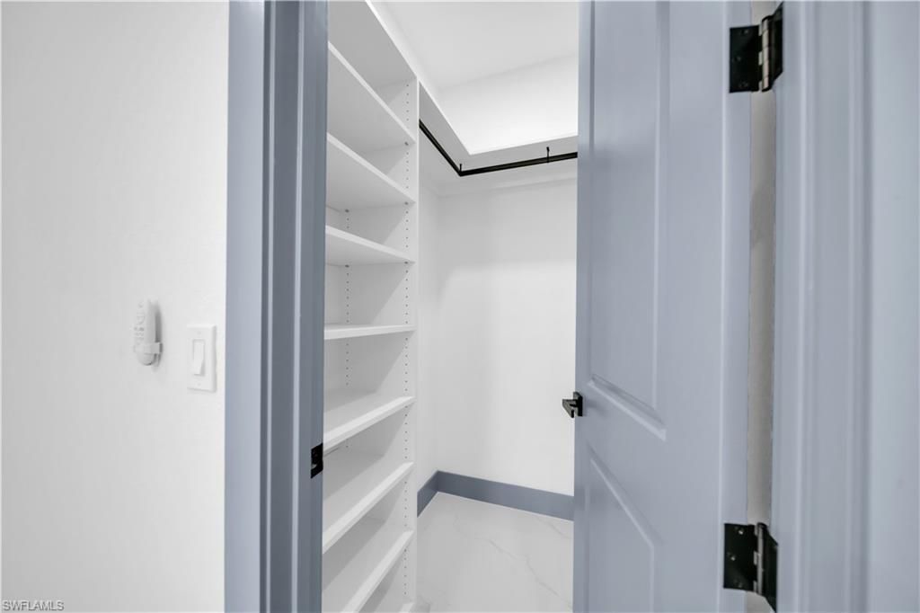 Image 18 of property listing at 2304 SW 20th ST, Cape Coral, FL 33991