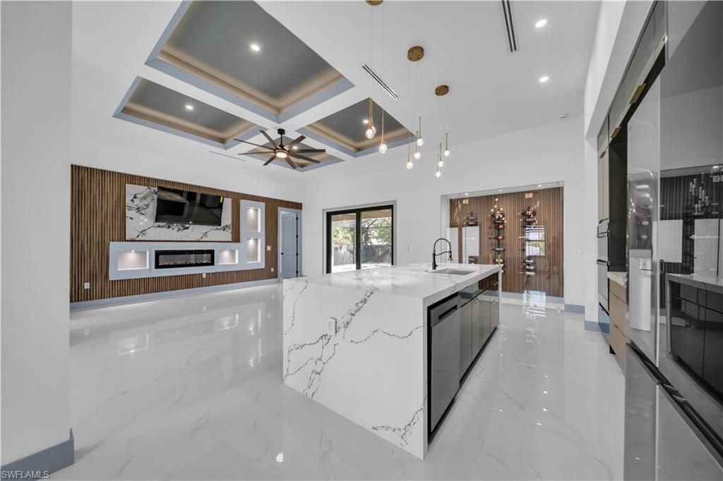 Image 8 of property listing at 2304 SW 20th ST, Cape Coral, FL 33991