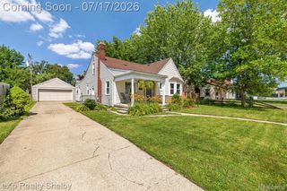20711 Alger Street, Saint Clair Shores, MI 48080