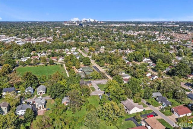 112 W Thornton Avenue, St Louis, MO 63119