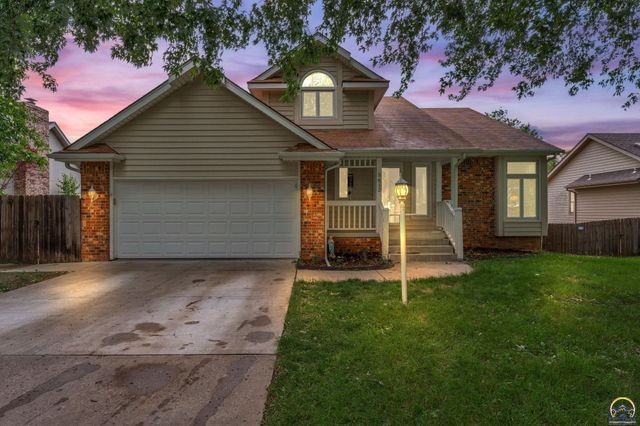 3812 SW Arvonia PL, Topeka, KS 66610