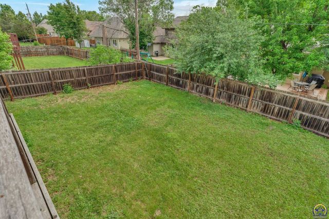 3812 SW Arvonia PL, Topeka, KS 66610