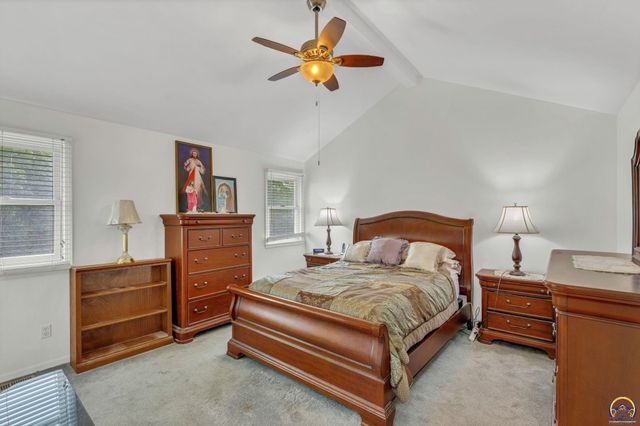 3812 SW Arvonia PL, Topeka, KS 66610
