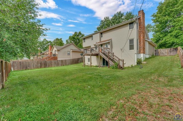 3812 SW Arvonia PL, Topeka, KS 66610