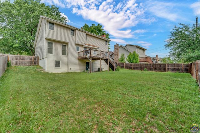 3812 SW Arvonia PL, Topeka, KS 66610