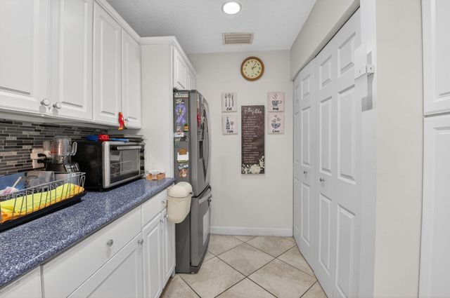14232 Campanelli Drive, Delray Beach, FL 33484