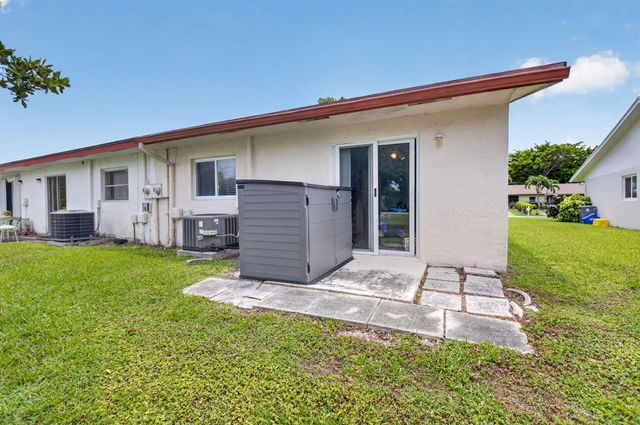 14232 Campanelli Drive, Delray Beach, FL 33484