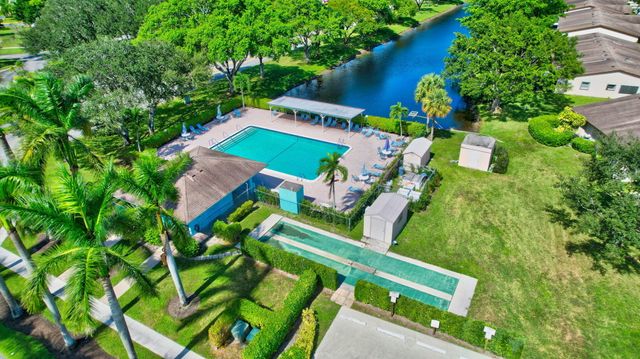 14232 Campanelli Drive, Delray Beach, FL 33484