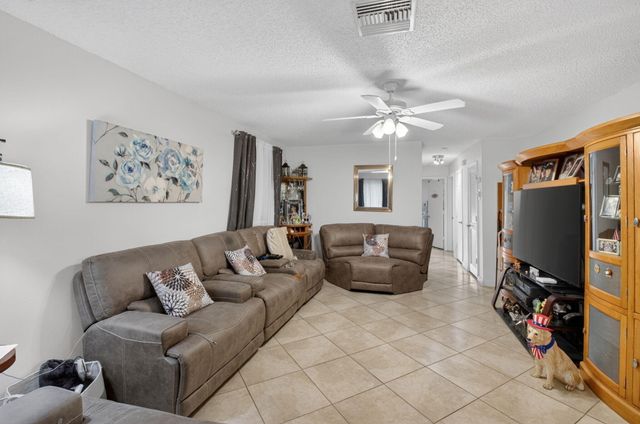 14232 Campanelli Drive, Delray Beach, FL 33484
