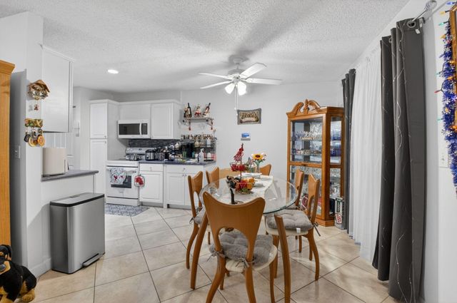 14232 Campanelli Drive, Delray Beach, FL 33484
