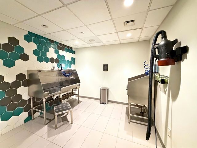 188 Brookline Ave 23B, Boston, MA 02215