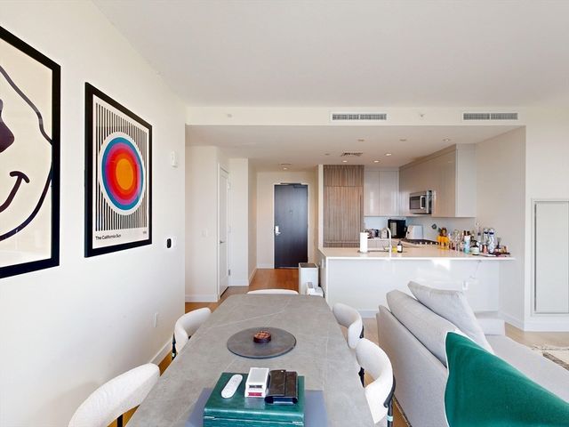 188 Brookline Ave 23B, Boston, MA 02215