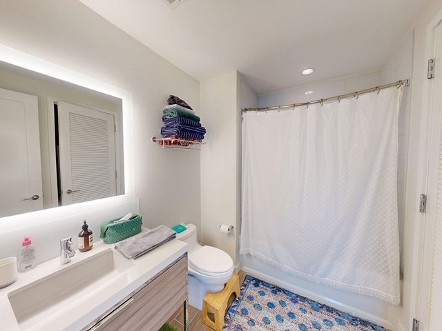 188 Brookline Ave 23B, Boston, MA 02215