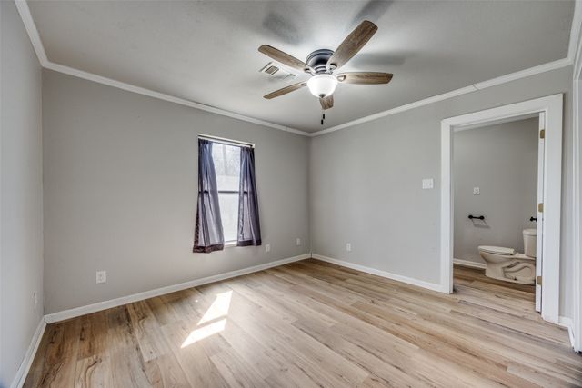 513 S Carter Street, Whitewright, TX 75491