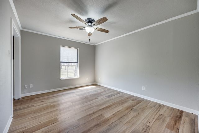513 S Carter Street, Whitewright, TX 75491